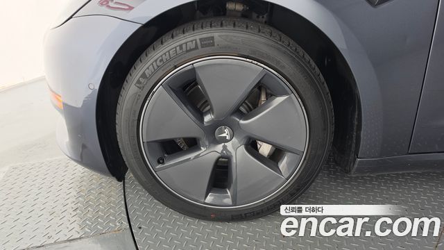 Tesla Model 3 Standard Range Plue RWD 2021 — фото 5