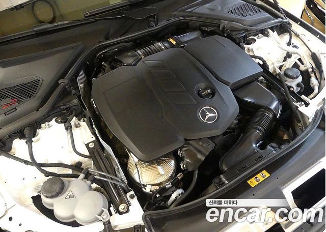 Mercedes-Benz E-Class (W214) E220d 4MATIC Exclusive 2024 — фото 6