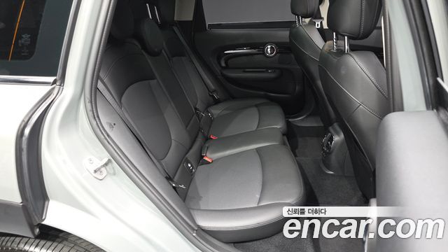 MINI Cooper Clubman High 2nd 2021 — фото 12