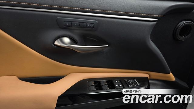 Lexus ES300h (VII) Luxury Plus 2023 — фото 23