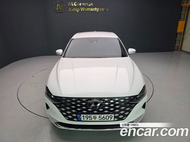 Hyundai Grandeur (IG) 2.5 Le Blanc 2023 — фото 17