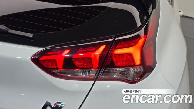 Hyundai Veloster (JS) 2.0 N 2019 — фото 23