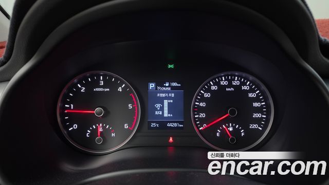 Kia Stonic Diesel 1.6 Prestige 2019 — фото 8