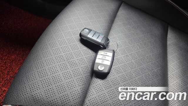 Kia Stonic Diesel 1.6 Prestige 2019 — фото 19
