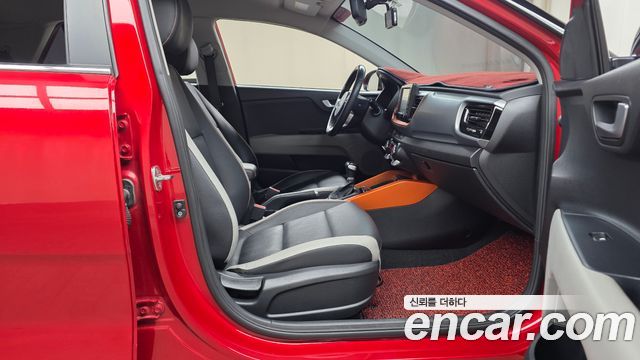 Kia Stonic Diesel 1.6 Prestige 2019 — фото 26