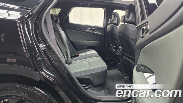 Kia Sportage Hybrid (V) 30Th Edition 2WD 2024 — фото 11