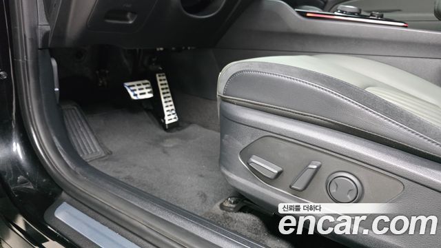 Kia Sportage Hybrid (V) 30Th Edition 2WD 2024 — фото 16