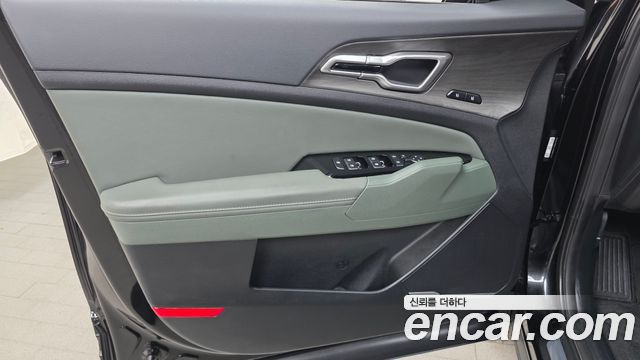 Kia Sportage Hybrid (V) 30Th Edition 2WD 2024 — фото 24