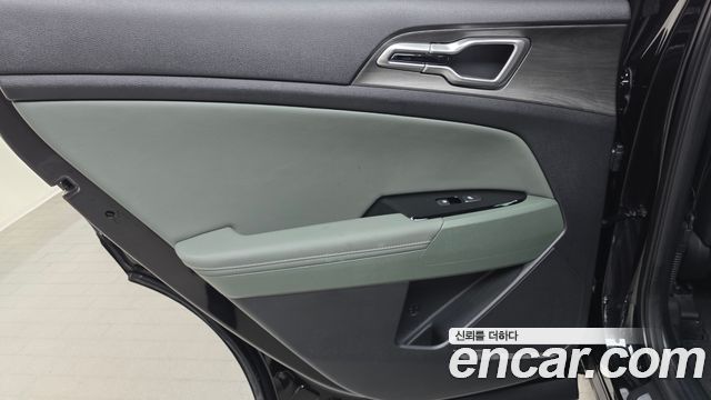 Kia Sportage Hybrid (V) 30Th Edition 2WD 2024 — фото 25