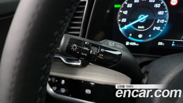 Kia Sportage Hybrid (V) 30Th Edition 2WD 2024 — фото 27