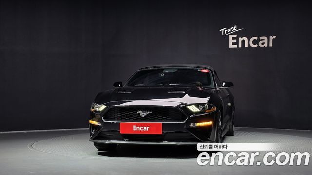 Ford Mustang Convertible 2019 — фото 3