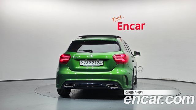 Mercedes-Benz A-Class (W176) A200 AMG Line 2018 — фото 4
