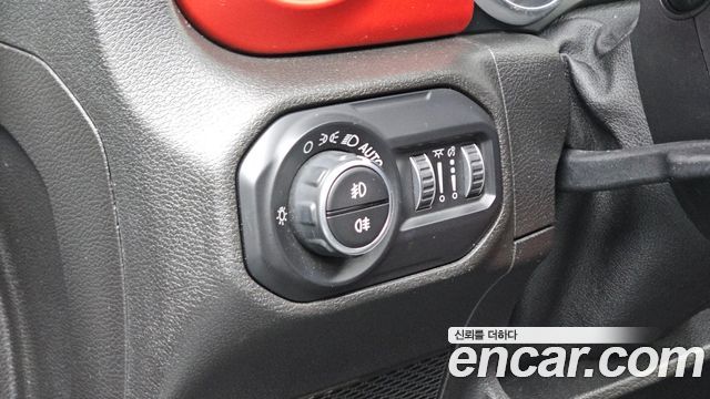 Jeep Wrangler (JL) 2.0 Rubicon Power Top 4Door 2019 — фото 14