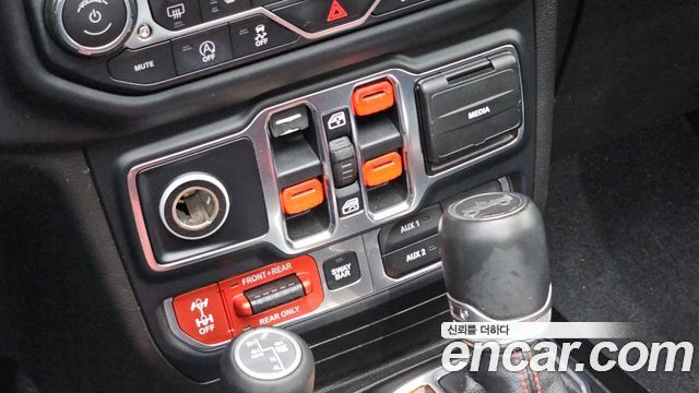 Jeep Wrangler (JL) 2.0 Rubicon Power Top 4Door 2019 — фото 31