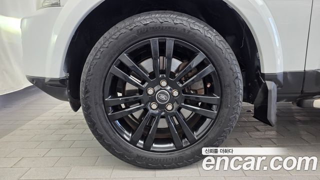 Land Rover Discovery 4 3.0 SDV6 HSE 2015 — фото 5
