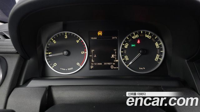 Land Rover Discovery 4 3.0 SDV6 HSE 2015 — фото 8