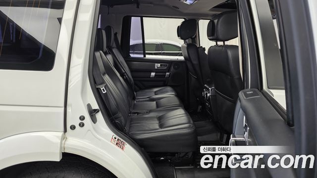 Land Rover Discovery 4 3.0 SDV6 HSE 2015 — фото 12