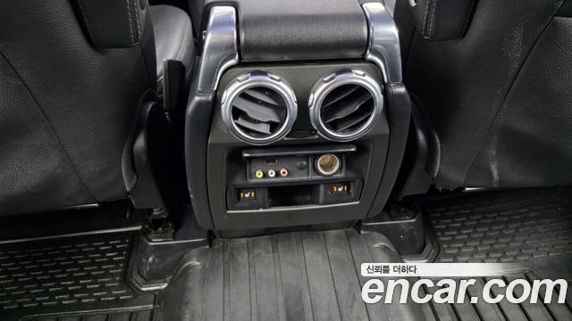 Land Rover Discovery 4 3.0 SDV6 HSE 2015 — фото 19