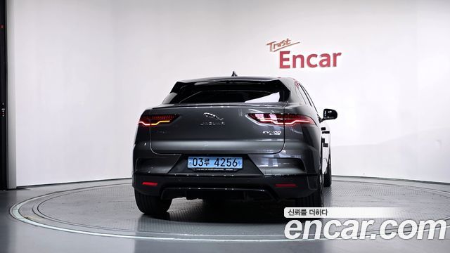 Jaguar I-PACE EV400 HSE 2019 — фото 4