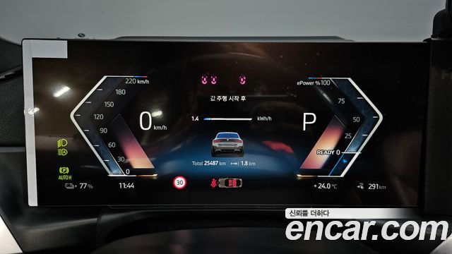 BMW i4 eDrive40 M Sports Pro 2024 — фото 8