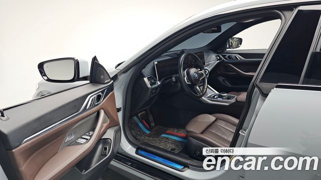 BMW i4 eDrive40 M Sports Pro 2024 — фото 9