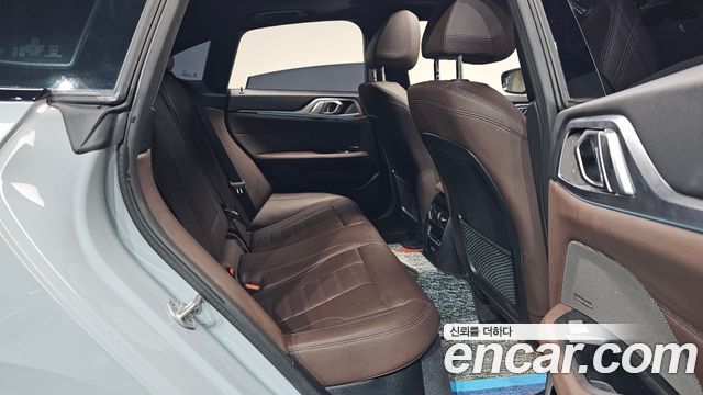 BMW i4 eDrive40 M Sports Pro 2024 — фото 16