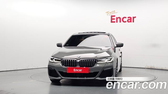 BMW 5 Series (G30) 520i M Sport 2022 — фото 3