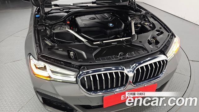 BMW 5 Series (G30) 520i M Sport 2022 — фото 6