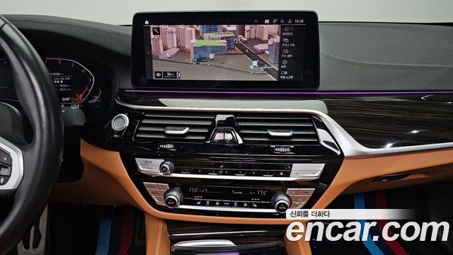 BMW 5 Series (G30) 520i M Sport 2022 — фото 14