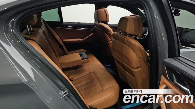 BMW 5 Series (G30) 520i M Sport 2022 — фото 26