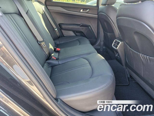 Kia K5 (III) 2.0 Prestige 2023 — фото 20