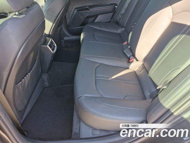 Kia K5 (III) 2.0 Prestige 2023 — фото 21