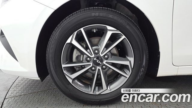 Kia K3 (II) 1.6 Prestige 2022 — фото 5