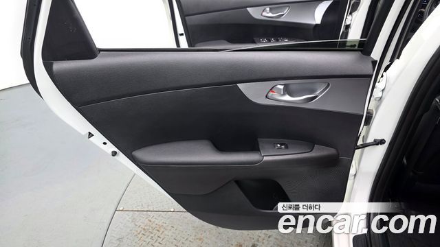 Kia K3 (II) 1.6 Prestige 2022 — фото 25