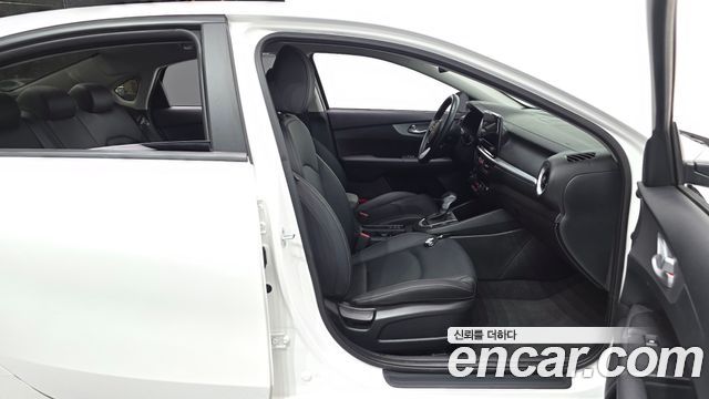 Kia K3 (II) 1.6 Prestige 2022 — фото 26