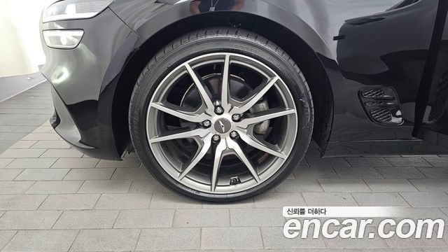 Genesis G70 Shooting Brake Gasoline 2.0T 4WD 2023 — фото 5