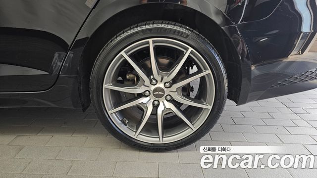 Genesis G70 Shooting Brake Gasoline 2.0T 4WD 2023 — фото 21