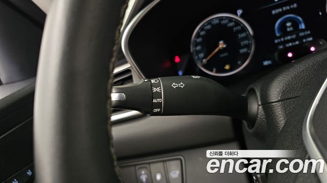 Genesis G70 Shooting Brake Gasoline 2.0T 4WD 2023 — фото 30
