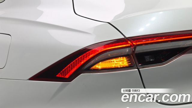 Hyundai Grandeur (IG) 2.5 Le Blanc 2023 — фото 23