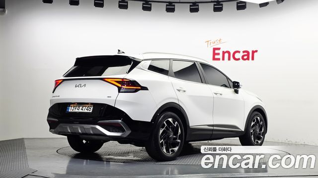 Kia Sportage (V) Gasoline 1.6 Turbo 4WD Signature 2022 — фото 2