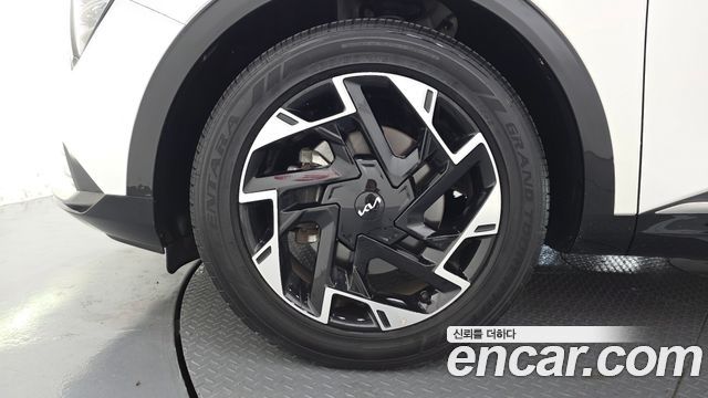 Kia Sportage (V) Gasoline 1.6 Turbo 4WD Signature 2022 — фото 5