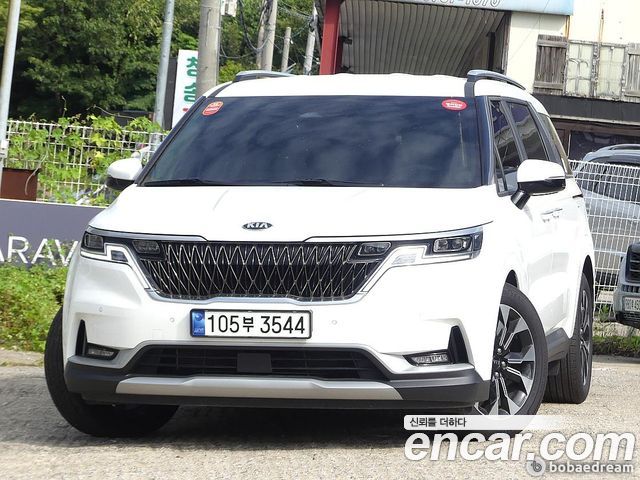 Kia Carnival Gasoline 9-Seater Prestige