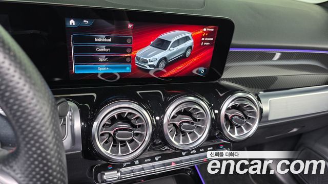 Mercedes-Benz GLB-Class (X247) AMG GLB35 4MATIC 2022 — фото 17