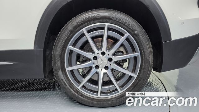 Mercedes-Benz GLB-Class (X247) AMG GLB35 4MATIC 2022 — фото 21