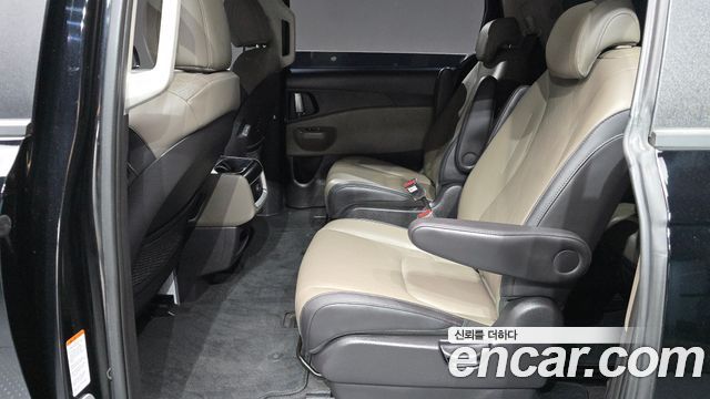 Kia Carnival (IV) HEV 9 seater Prestige 2025 — фото 12
