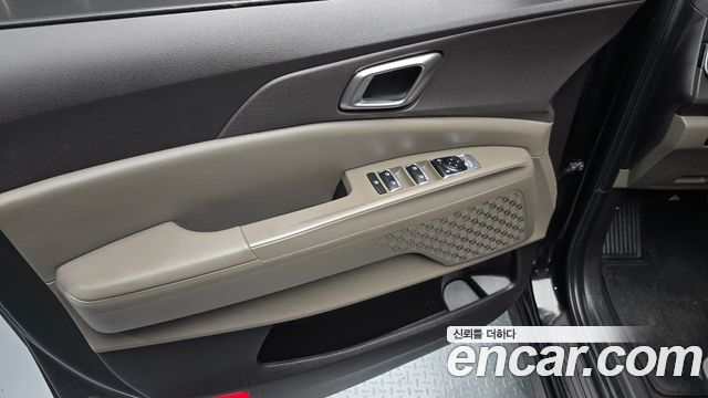 Kia Carnival (IV) HEV 9 seater Prestige 2025 — фото 24