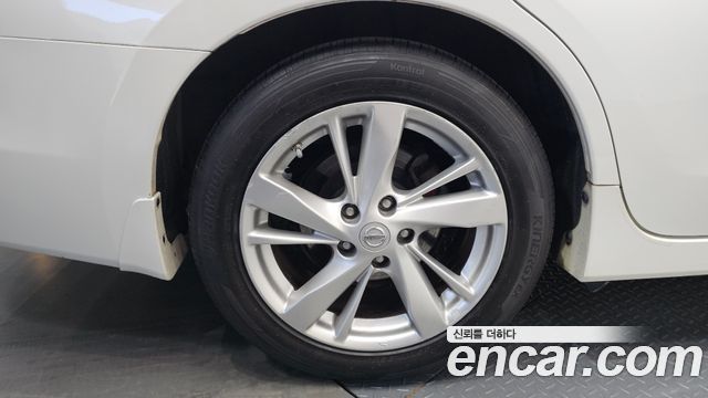 Nissan Altima 2.5 L33 2015 — фото 35