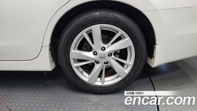 Nissan Altima 2.5 L33 2015 — фото 36