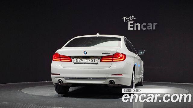BMW 5 Series (G30) 520d Luxury Special Edition 2018 — фото 4