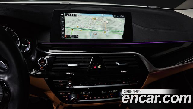 BMW 5 Series (G30) 520d Luxury Special Edition 2018 — фото 14